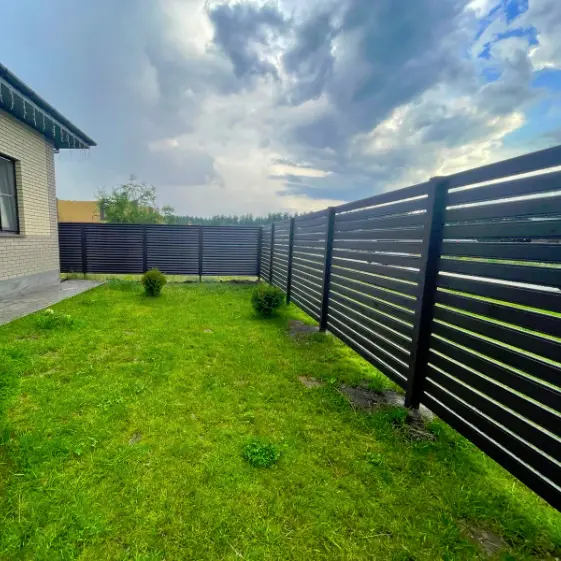 Забор Еврожалюзи, Металлопланкен RAL8019 Темный Шоколад