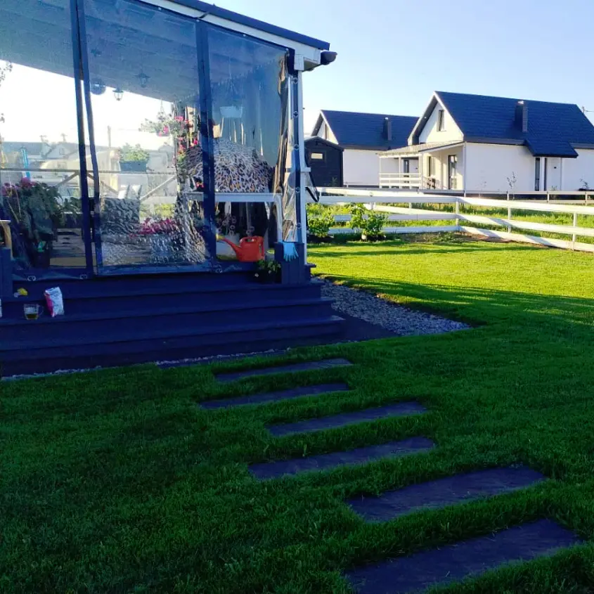 Фото 1 шаговая плита Stone Черный Сланец на участке