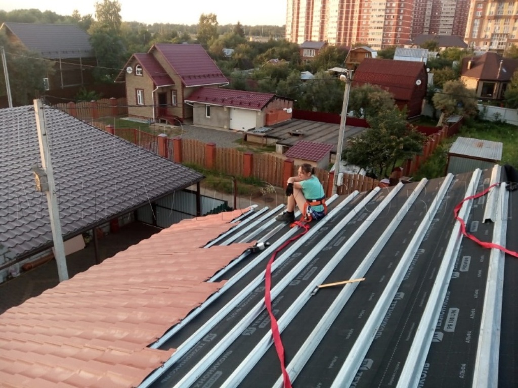 Металлочерепица Геркулес 8004 терракотовый Стальной Бархат от Центра Металлокровли в Твери