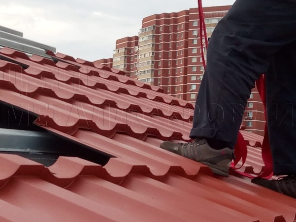 Металлочерепица Геркулес 8004 терракотовый Стальной Бархат от Центра Металлокровли в Твери