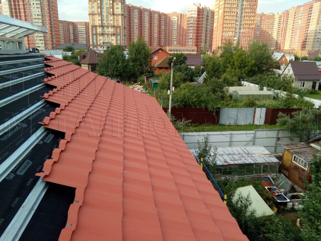 Металлочерепица Геркулес 8004 терракотовый Стальной Бархат от Центра Металокровли в Твери